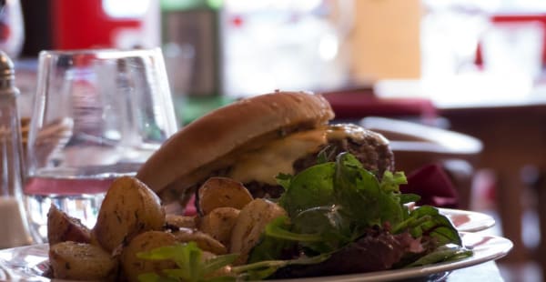 burger - Les Petits Papiers, Paris