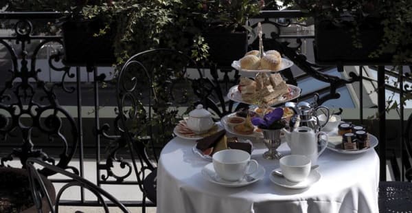 balcon - Windows Afternoon Tea at Hotel d'Angleterre, Genève