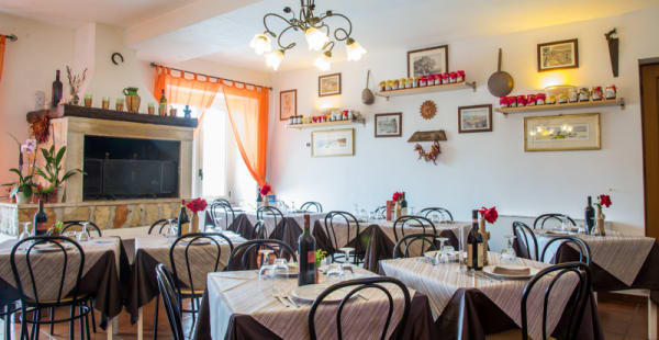 Sala ristorante - Agriturismo Il Casale delle Ginestre, Roma