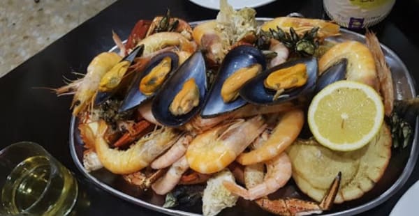 Mariscada de la Casa (2personas) - Marisqueria Reyes, Madrid