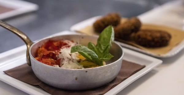 Fiori di zucca con ricotta di pecora al forno - Bistrot Luce, Roma