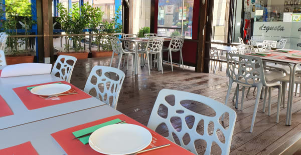 Terraza externa - Restaurante DeGusta, Pozuelo de Alarcón