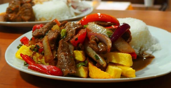 LOMO SALTADO  - Huacatay, Madrid