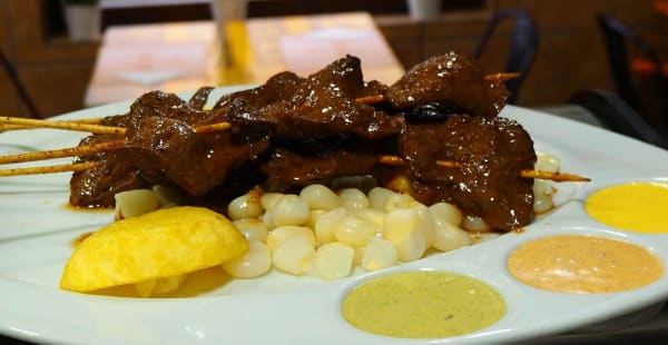 ANTICUCHOS - Huacatay, Madrid