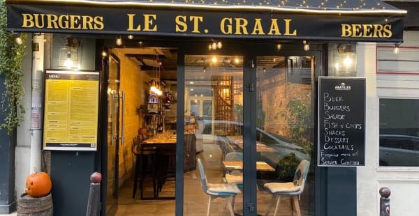 Le Saint Graal, Paris