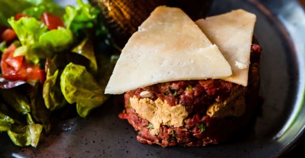 Tartare du Périgord au foie gras - Félicie, Paris