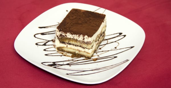 Tiramisu con polvo de cacao - Can Cortès, Sant Cugat del Vallés