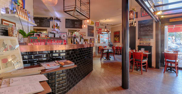 Salle du restaurant - le Bistrot à Deux Têtes, Paris