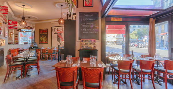 Salle du restaurant - le Bistrot à Deux Têtes, Paris