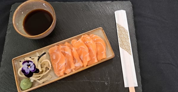 Tataki de saumon - Rooftop Ô Vertige - Genève , Meyrin