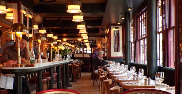 Salle du restaurant - Brasserie Victor Hugo Paris, Paris