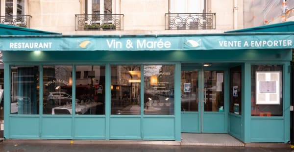 Vin et Marée - Suffren, Paris