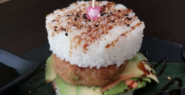 sake rice burger - Satoru Sushi Garden, Roma