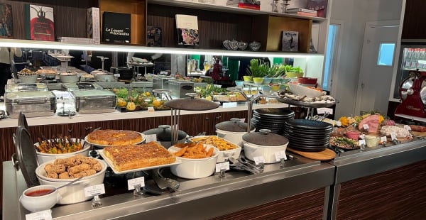 Buffet  - Bel-Ami Café, Paris