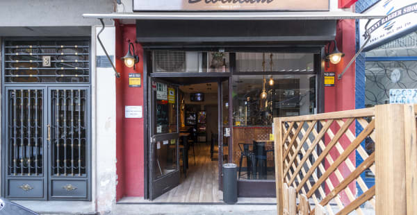 Divinium, vinos & cafés, Madrid