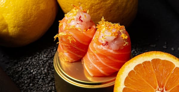 Oshi salmone e gambero rosso agli agurmi - Lounge Sushi - 100% Italiano, Roma