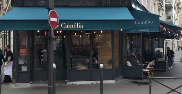 Entrée - Le Camelia, Paris