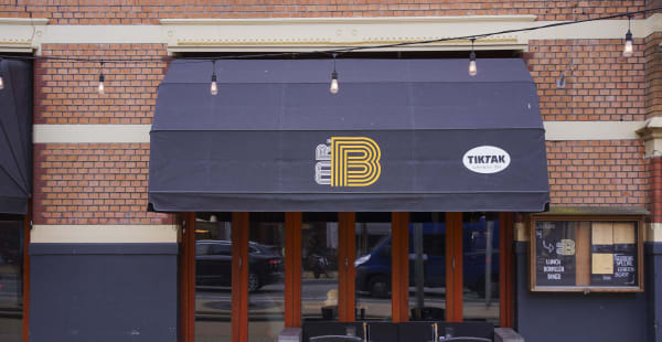 Grand Café Mr. Bakels in Groningen - Menu, openingstijden, prijzen