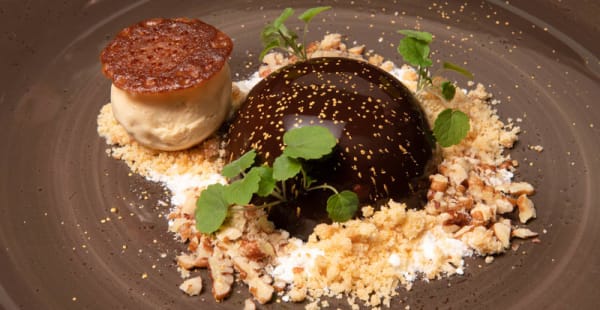 Bombe au Chocolat - Restaurant Ambassade, Amsterdam