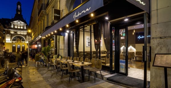 Nakama, Paris