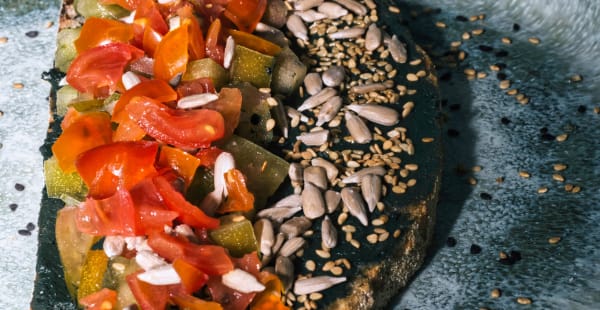 Tostada de Espirulina con Vegetales - The Toast Maker, Barcelona