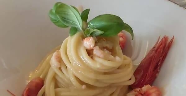 Spaghetti con gamberi rossi e burrata - Extasy, Cusano Milanino