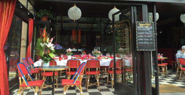 Terrasse - Brasserie Naï, Paris