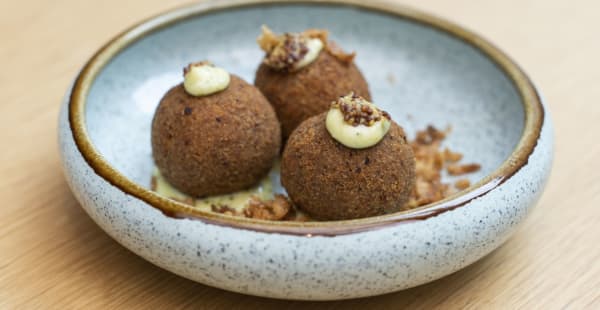 Bolinas de alheira | "Alheira" croquettes - The Kitchen & The Living Room, Lisboa