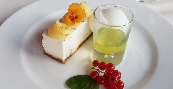 Notre Cheesecake Citron revisité et sa liqueur de limoncello - Le Calife, Paris