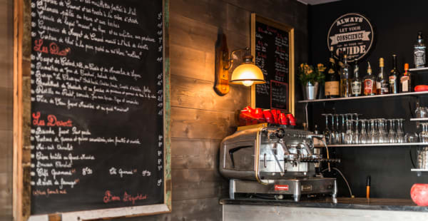 Côté bar - l'Entracte, Paris