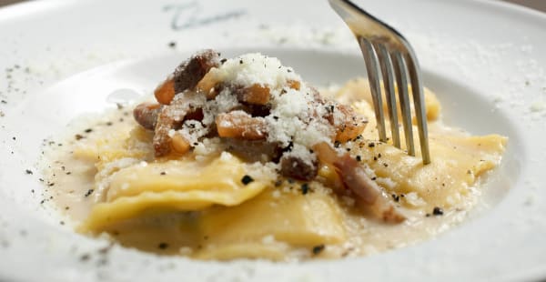 Ravioli Ripieni di Cacio e Pepe alla Gricia - Tiberino a Roma, Roma