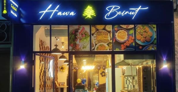 Hawa Beirut, Paris