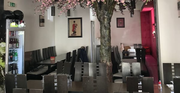 Vue de la salle - Kawasaki Sushi, Clichy