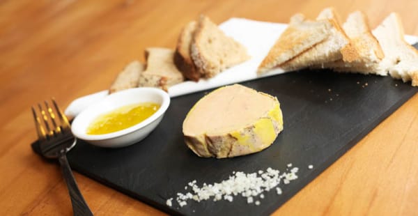 Foie gras et sa confiture de tomates vertes bio de "Maman" - Le Triomphe, Paris