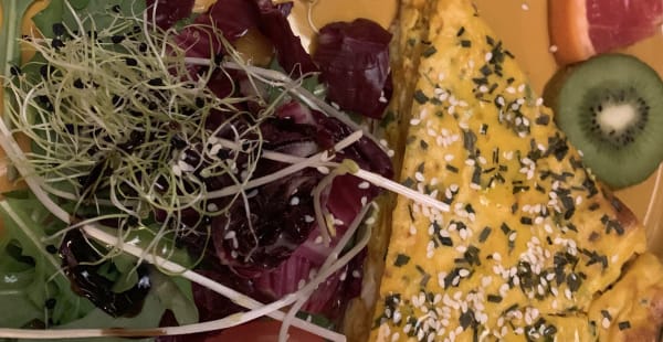 La Tarte "Maison" & salade Vitamine - L'InfiniThé - Chez Sandrine, Paris