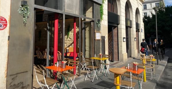 CANAL POKÉ - Pigalle, Paris