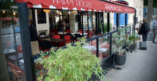 Harmony Café, Paris