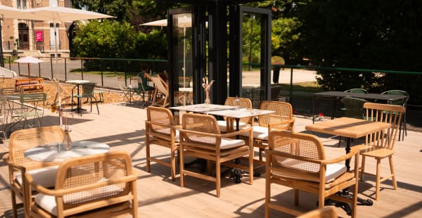 Bloom Café Issy-les-Moulineaux, Issy-les-Moulineaux