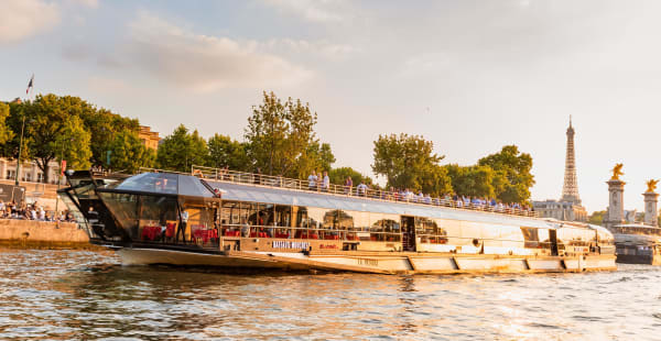 Les Bateaux Mouches®, Paris