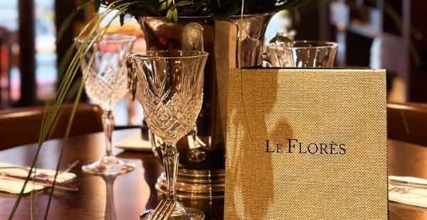 Le Flores, Paris