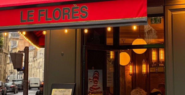 Le Flores, Paris