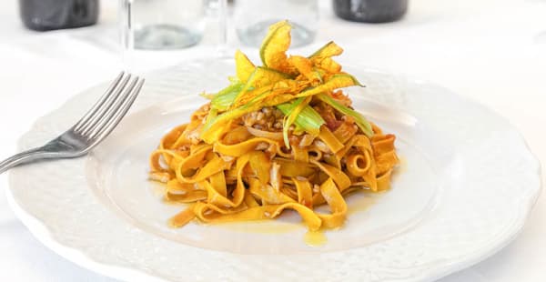 Pasta con fiori di zucca - Alba d'Oro, Milano