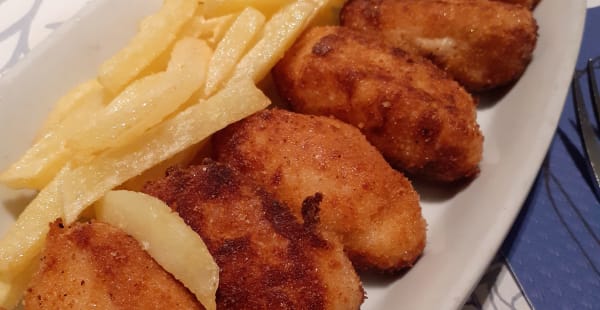 Croquetas caseras de gambas al ajillo  - La Despensa, Madrid