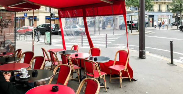 Terrasse - Le Saint Georges, Paris