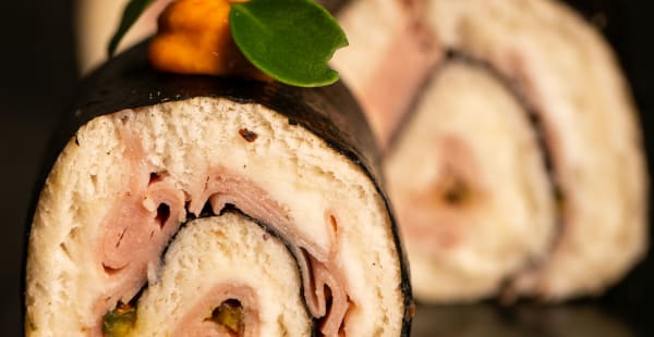 "Sushizzino" di Mortadella, stracchino e pistacchi - Once Centocelle, Roma