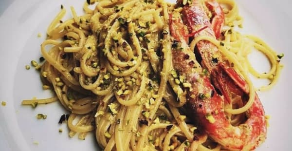 Linguine pistacchio e Gamberoni  - Cantina 26, Roma