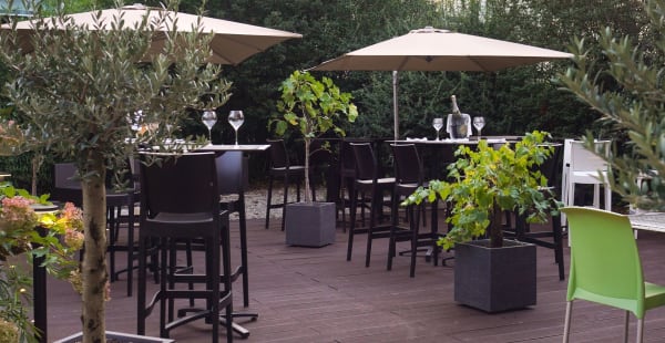 Terrasse jardin pour apéritifs ou pour votre festivité - Da Renato, Carouge