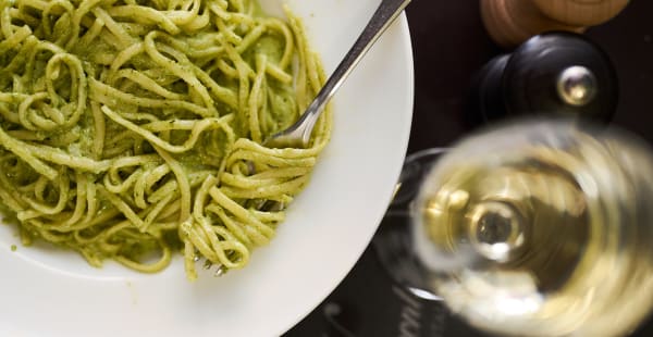 Linguine al pesto - Visconti Madeleine, Paris