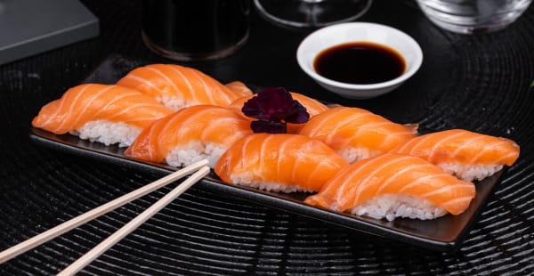 nigiri salmone - Sushi&Sound, Milano