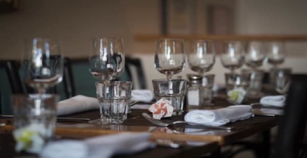 Détail de la table - Café du Tessin, Carouge